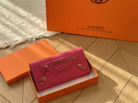 портмоне hermes|og Hermes bag.